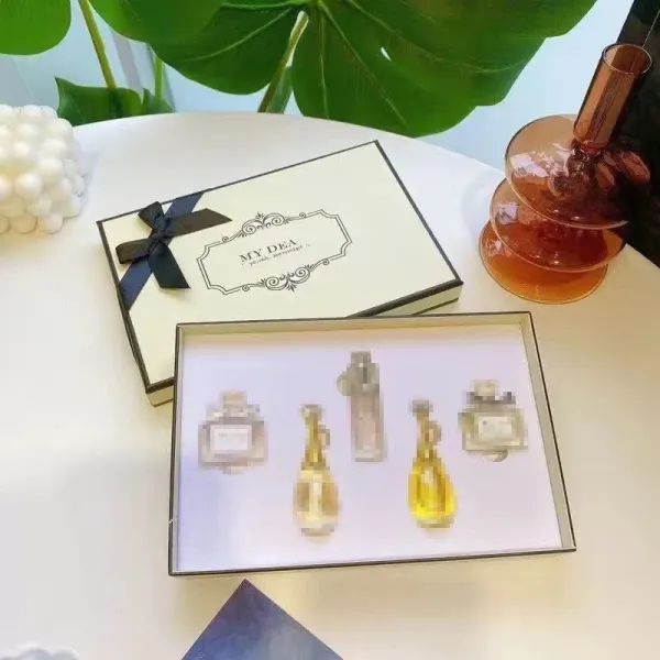 Design MY DEA Mini Perfume Gift Set White Perfume - 1