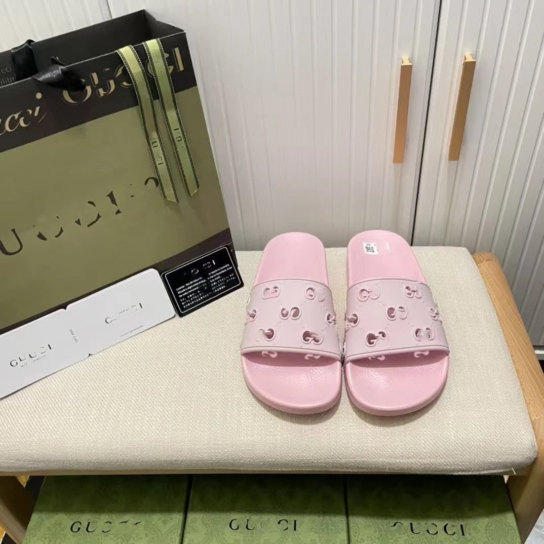 Gucci Slide Black Floral GG Canvas Sandals
