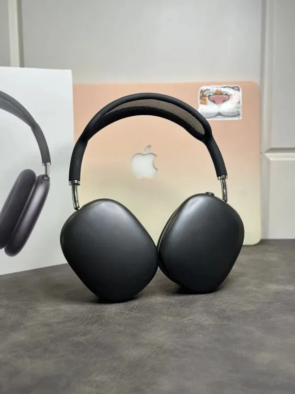 Apple Black Wireless Headphones