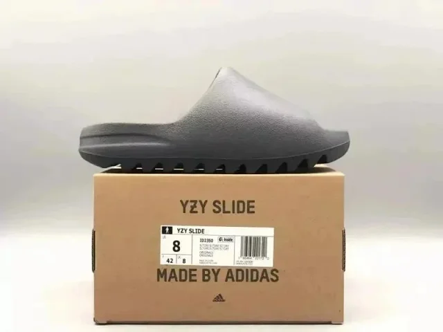 Adidas Slippers Yeezy Slide product detail image 9