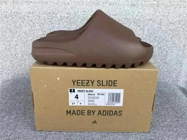 Adidas Slippers Yeezy Slide product detail image 5