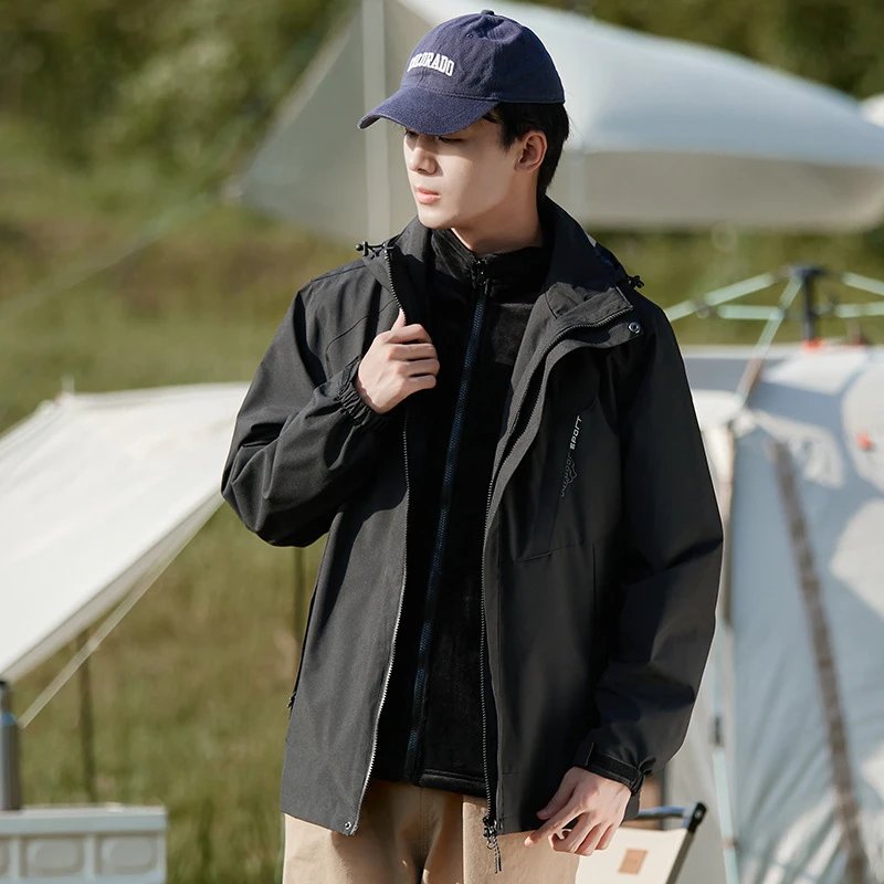 Two-Piece Outdoor Mountaineering Suit photo 3