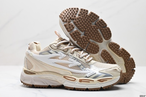 ASICS Gel-Kayano Bei