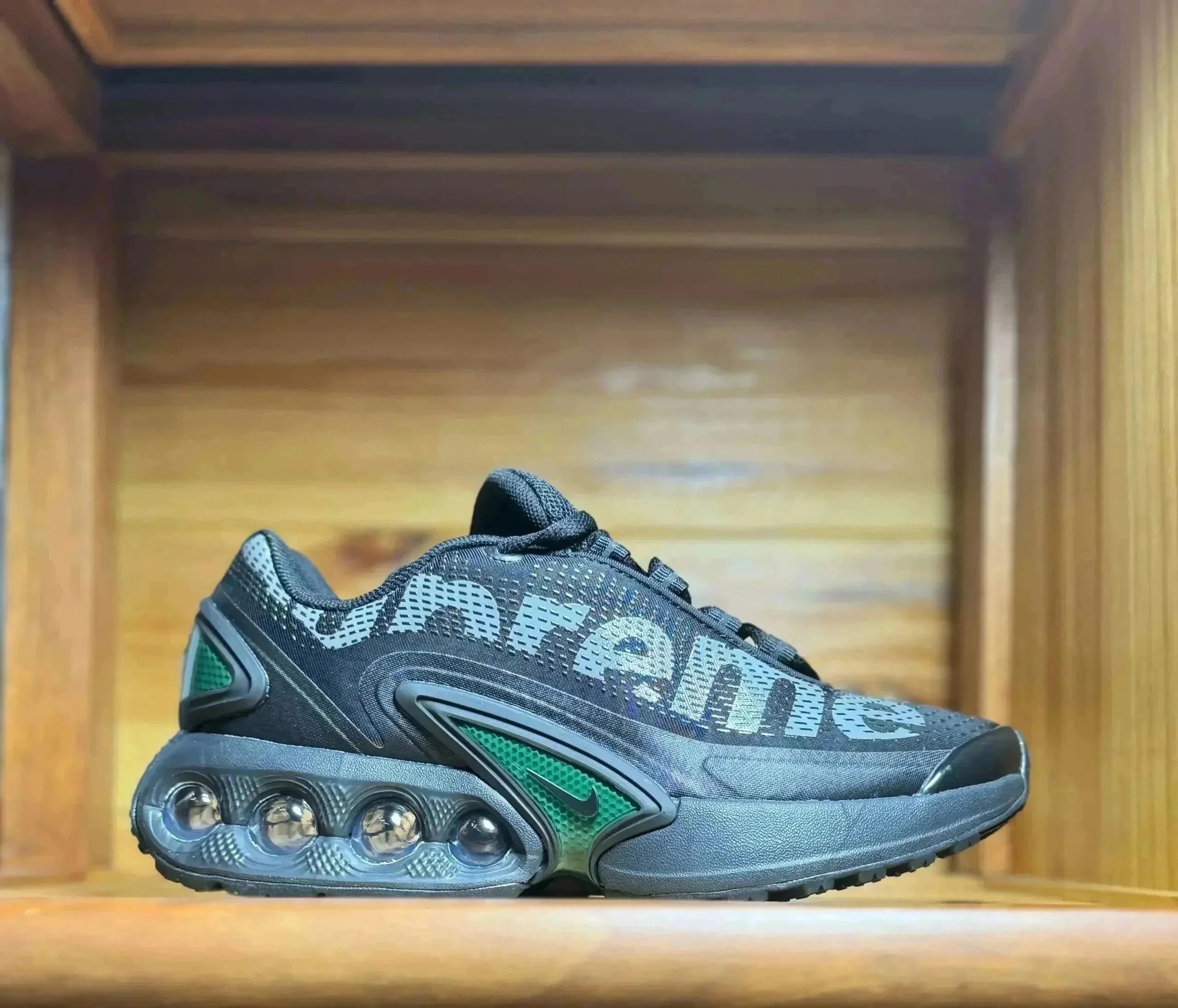 Supreme x Nike Air M