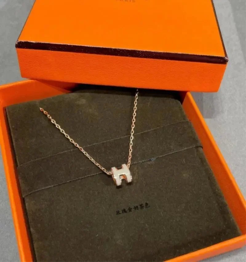 H Logo Pendant Gold Chain Necklace Multi Color Minimalist Jewelry