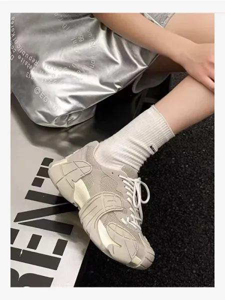 Maison Margiela Tabi Split-Toe Chunky Sneakers Black / White - 10