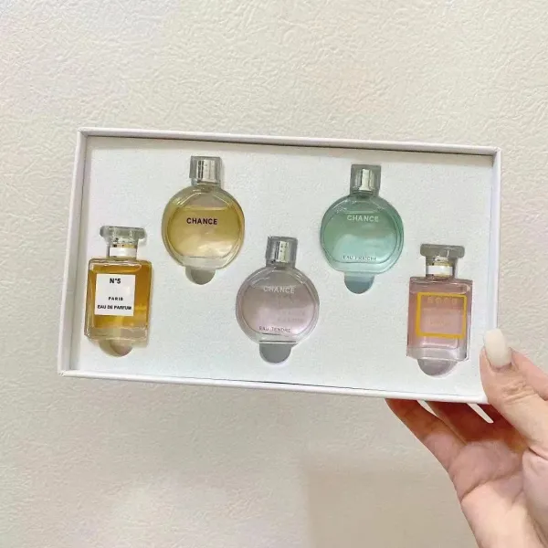 Chanel N°5 and Chance Mini Perfume Set - 1