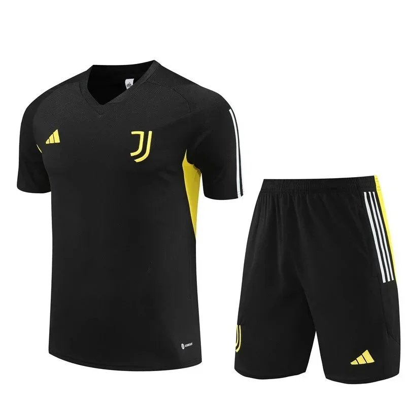 Adidas Football Jerseys Juventus Short-Sleeve Jersey and Shorts Set image 4