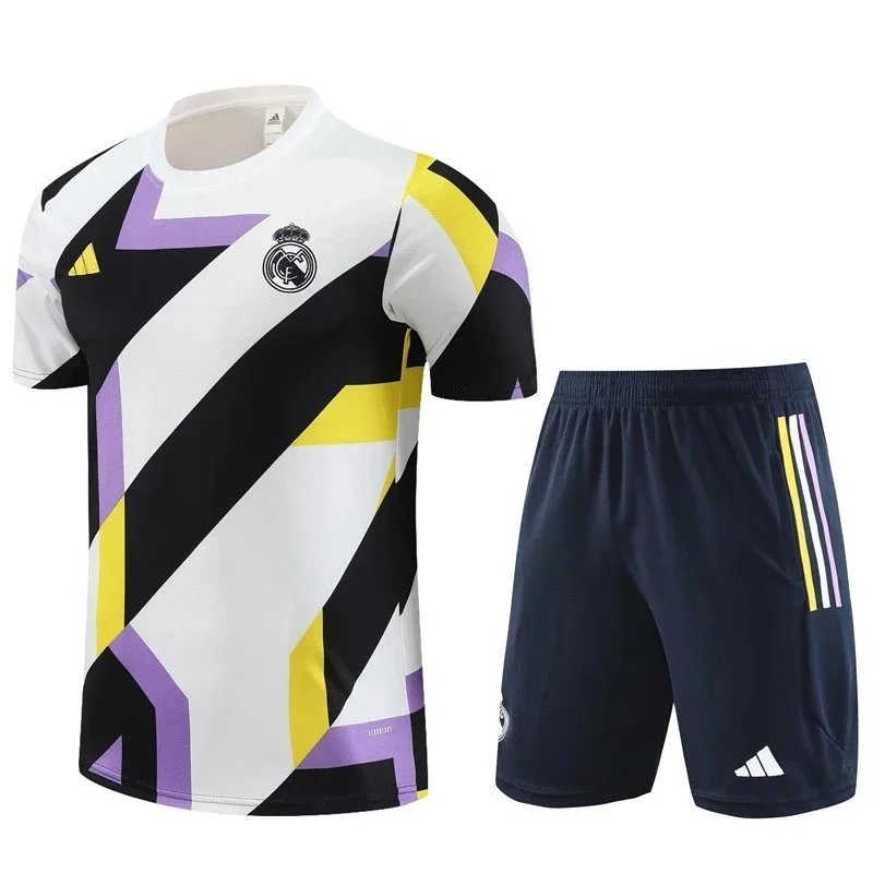 Adidas Football Jerseys Juventus Short-Sleeve Jersey and Shorts Set — 30 Black and White 006
