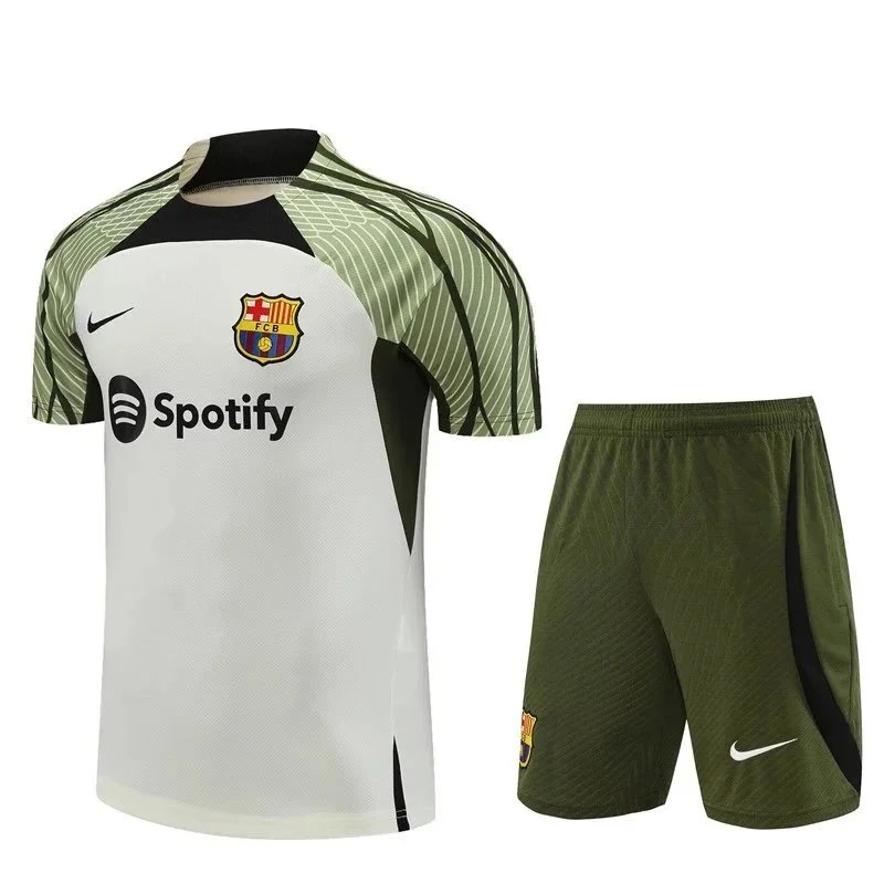Adidas Football Jerseys Juventus Short-Sleeve Jersey and Shorts Set image 11