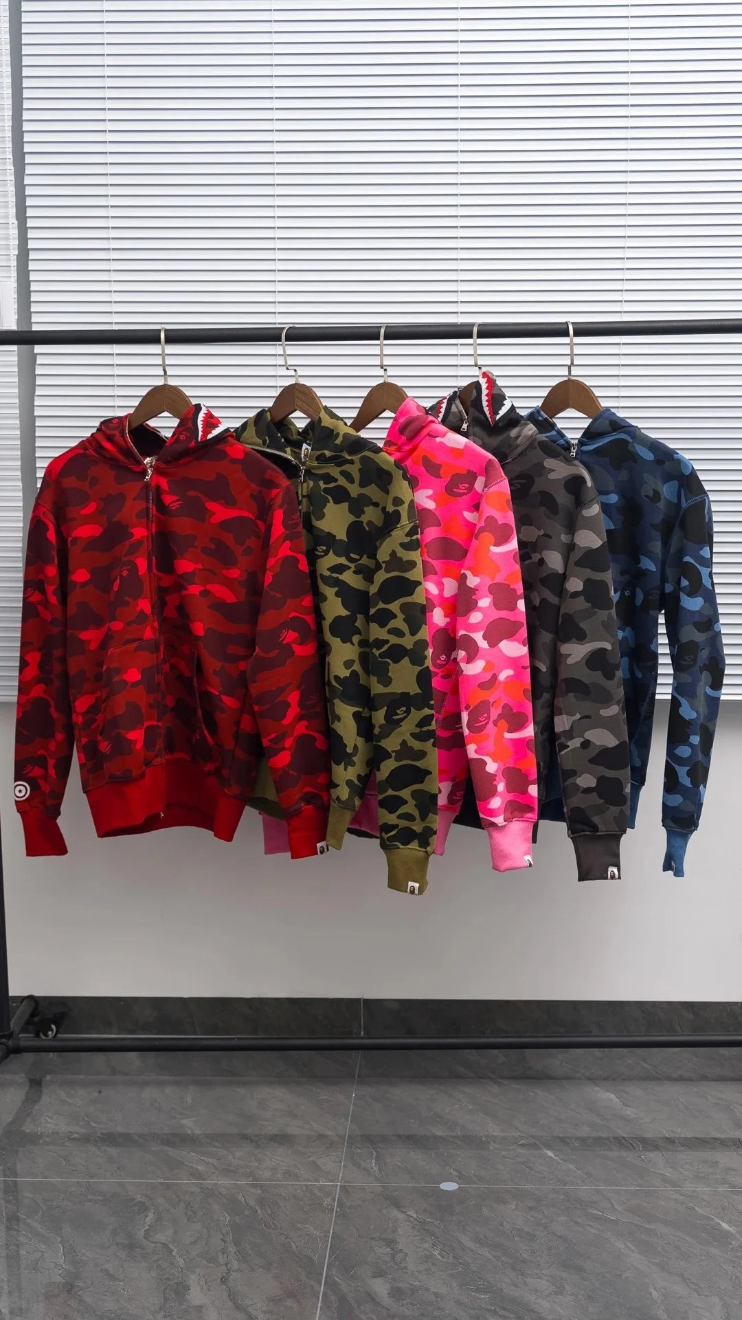 B @ P3 camouflage pullover zipper hoodie - cc
