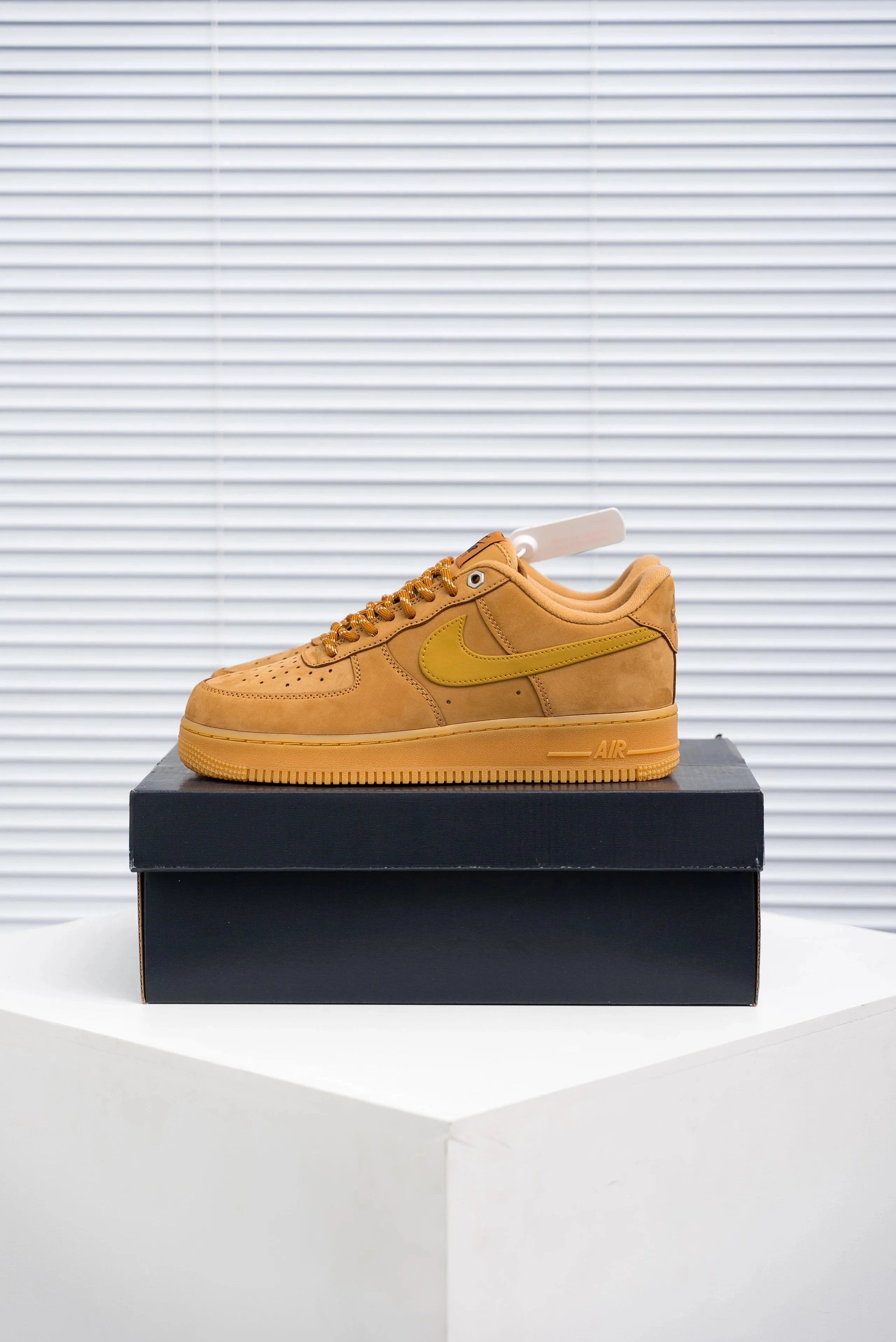 CJ9179 200 Wheat color