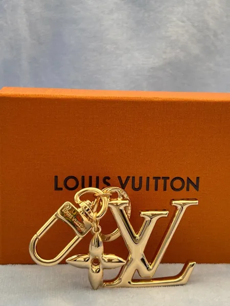 Louis Vuitton Monogram World Tour LV Logo Keychain Gold Accessories - 4