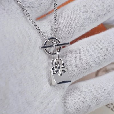 Hermès Mini Kelly Charm Necklace