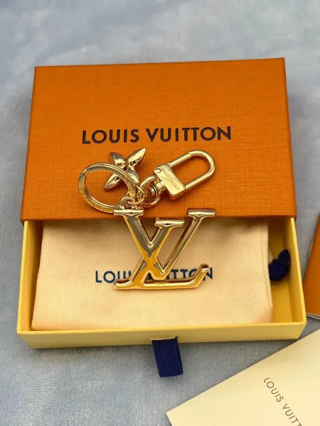 Louis Vuitton Monogram World Tour LV Logo Keychain Gold Accessories - 6