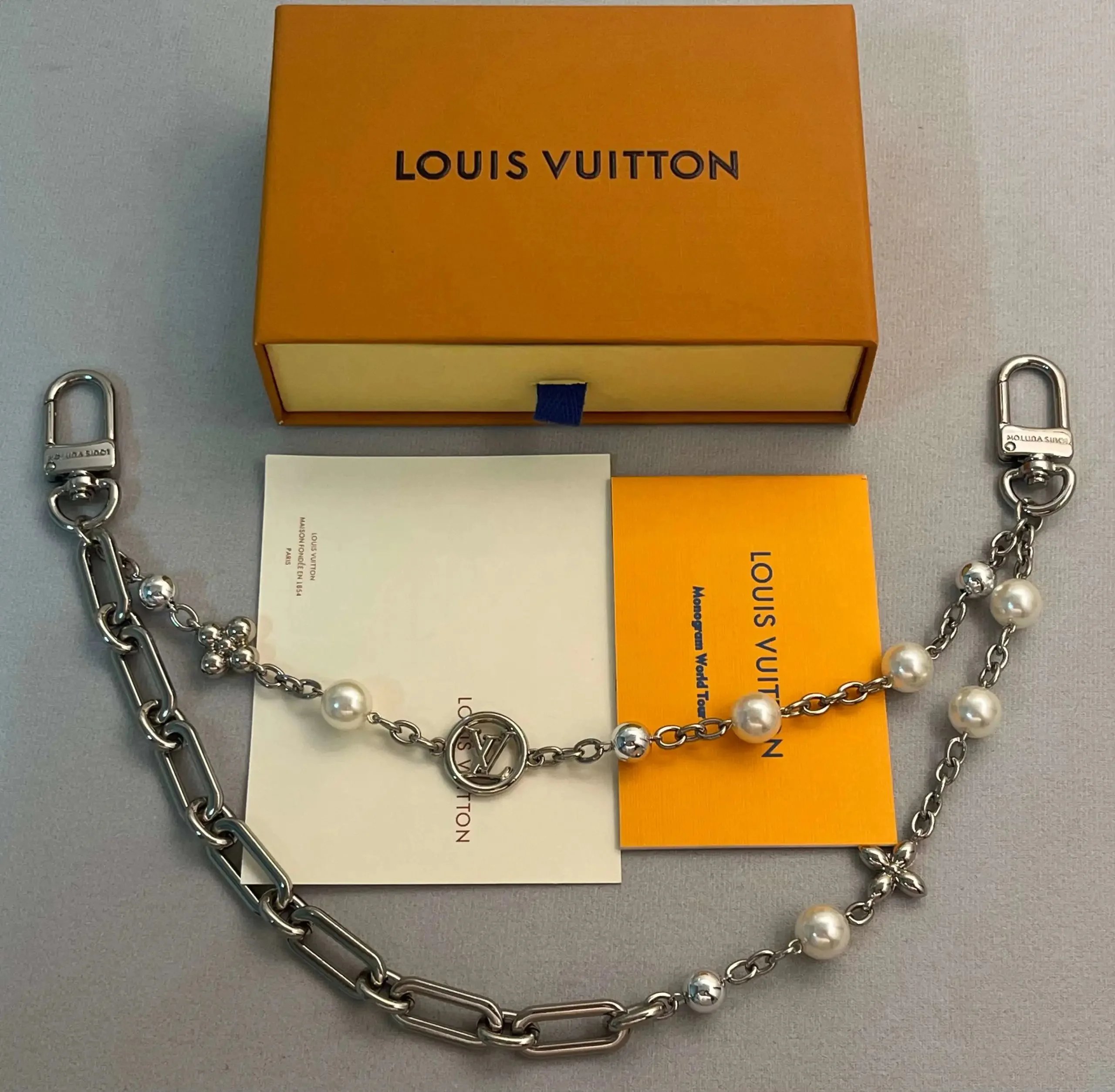Louis Vuitton Pearl Shoulder Bag - 006522