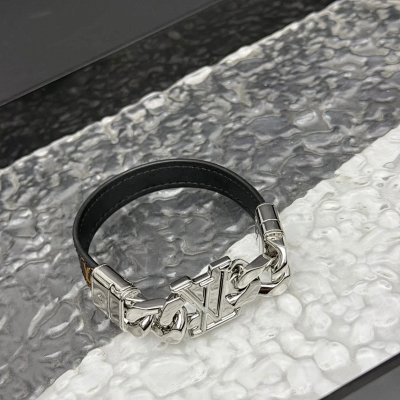 Louis Vuitton LV Chain Bracelet