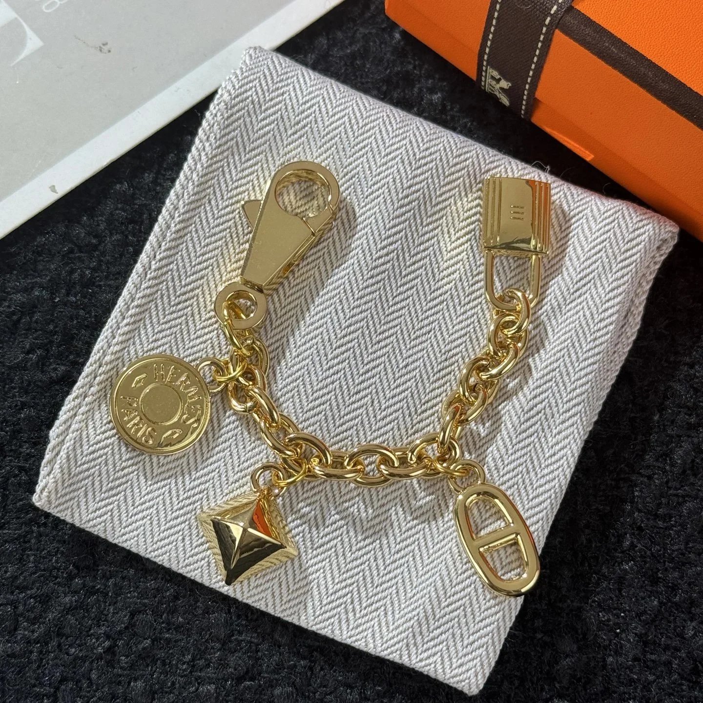 Hermès Charm Bracelet Silver Metal Accessories Jewelry - 3