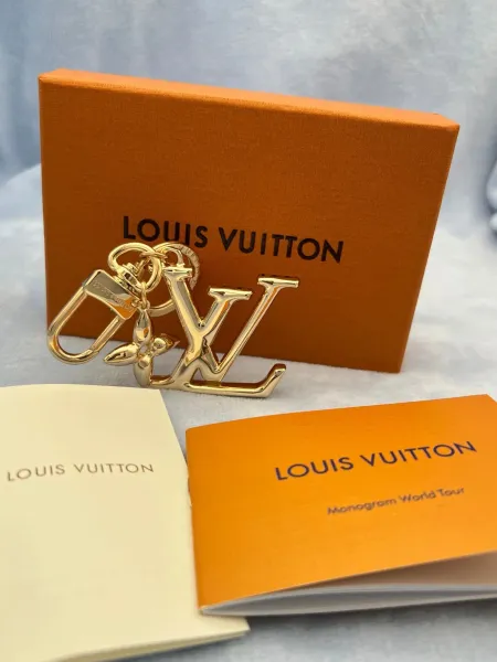 Louis Vuitton Monogram World Tour LV Logo Keychain Gold Accessories - 7