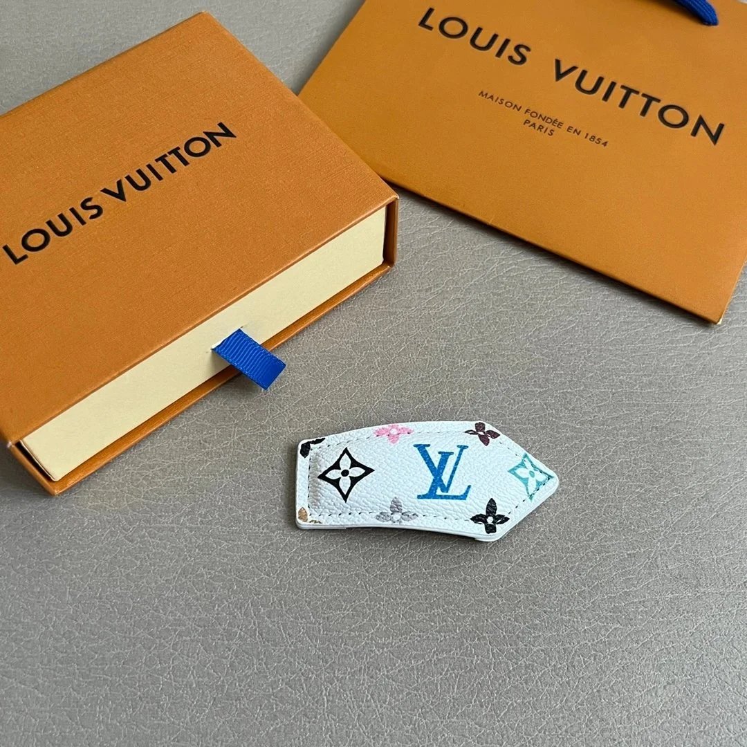 Louis Vuitton Logo Hair Clip - 006580