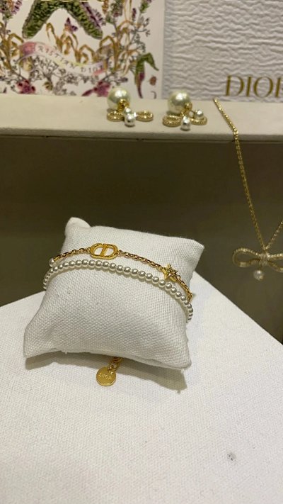 Dior Rose Des Vents Pearl Bracelet and Earring Set