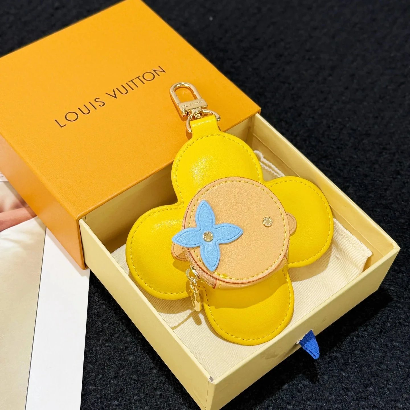 Louis Vuitton Vivienne Coin Purse Bag Charm & Pouch - 007215