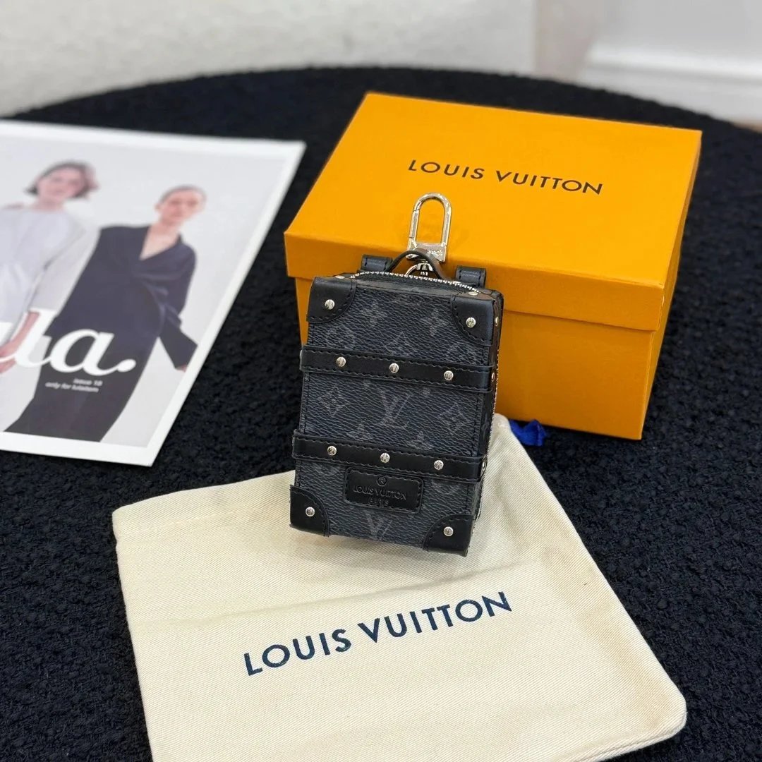 Louis Vuitton Monogram Eclipse Trunk Key Pouch and Earphone Case Collection - 007272