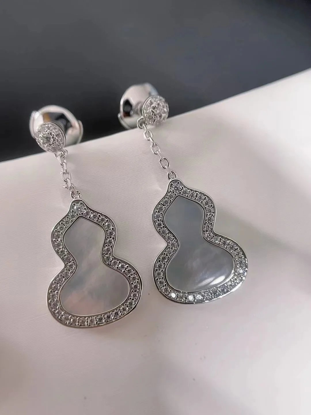 Crystal Minimal Fashion Earrings - 006809