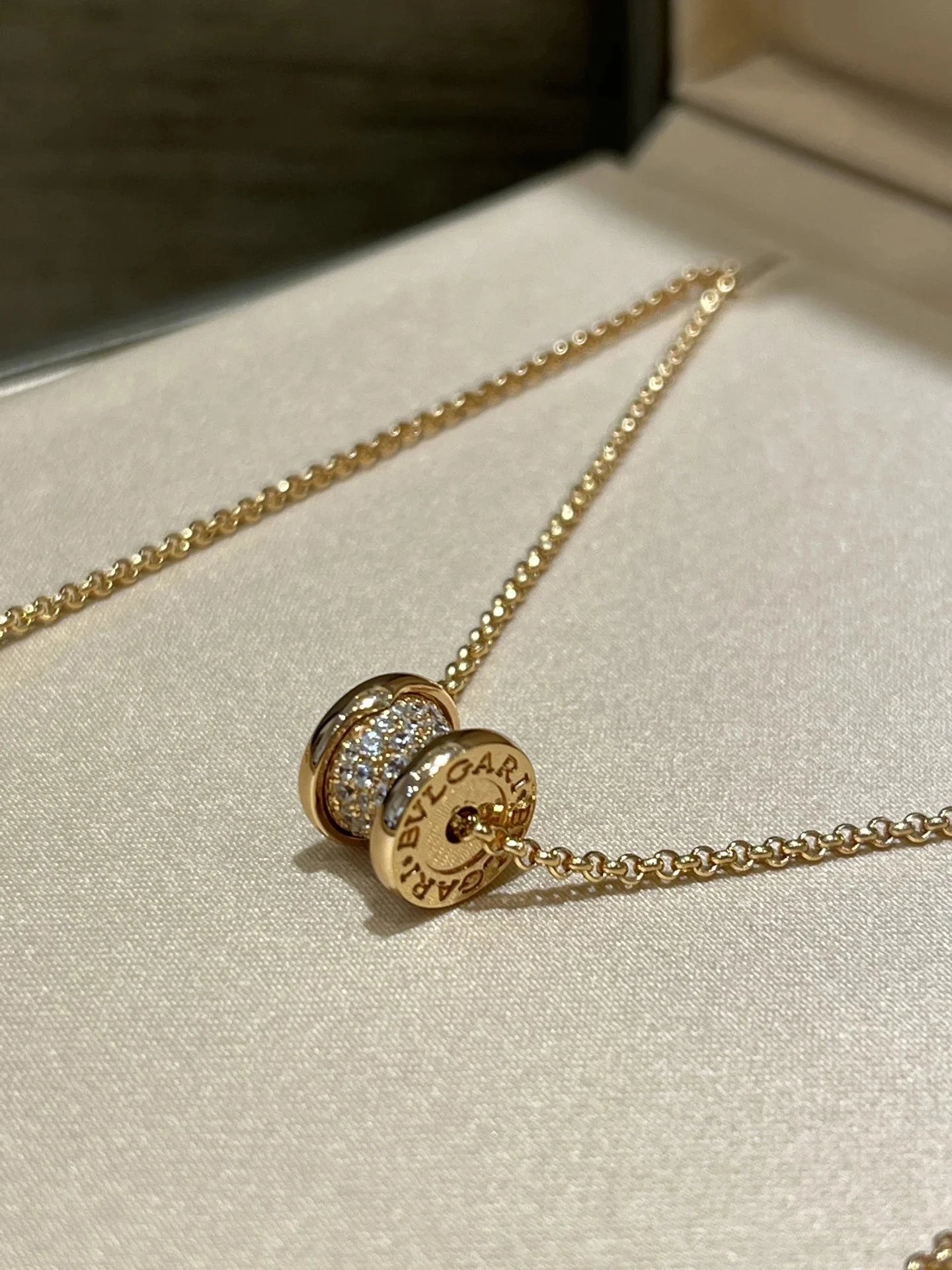 Bvlgari B.zero1 Rose Gold Diamond Necklace Jewelry - 3