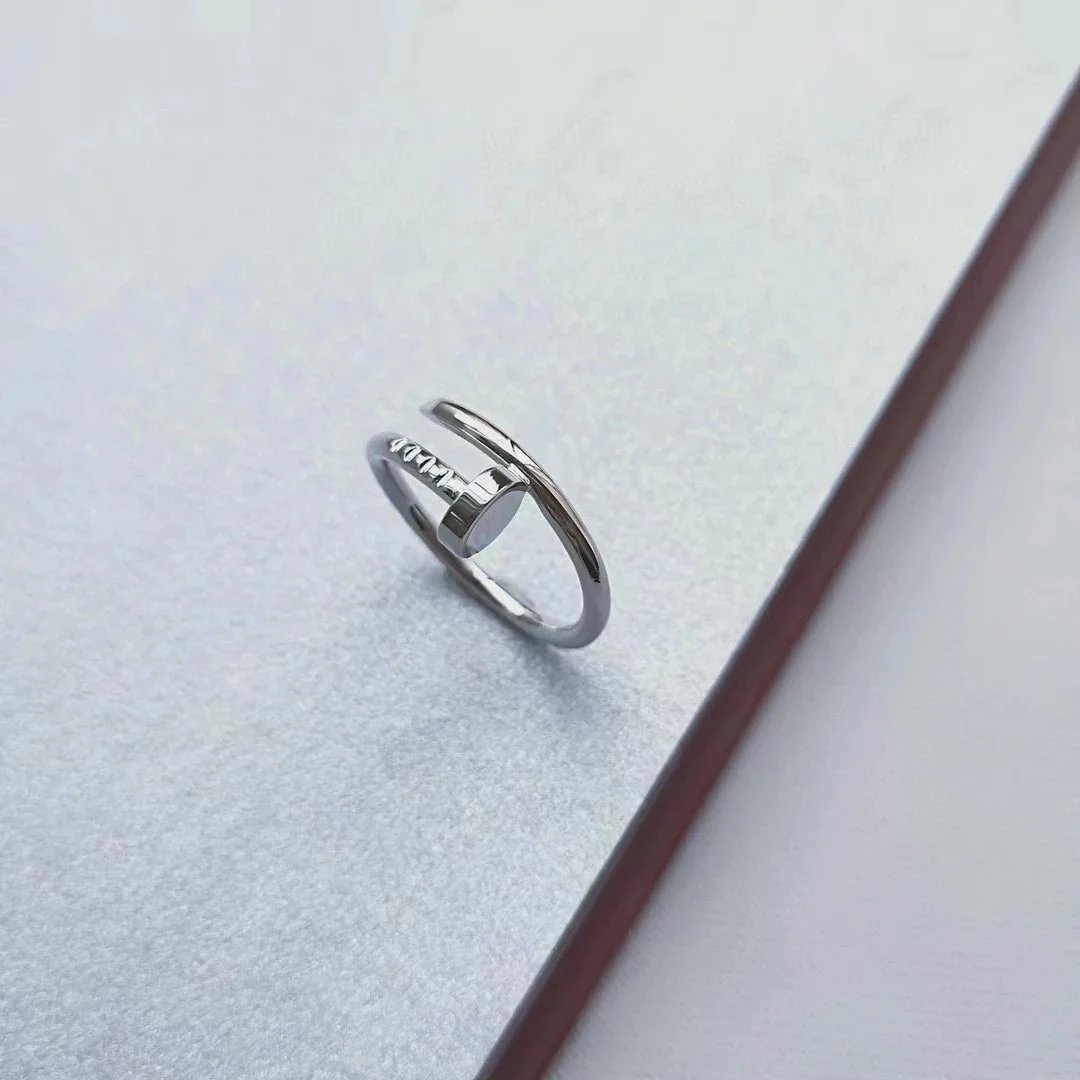 Cartier Clou de Cartier Ring