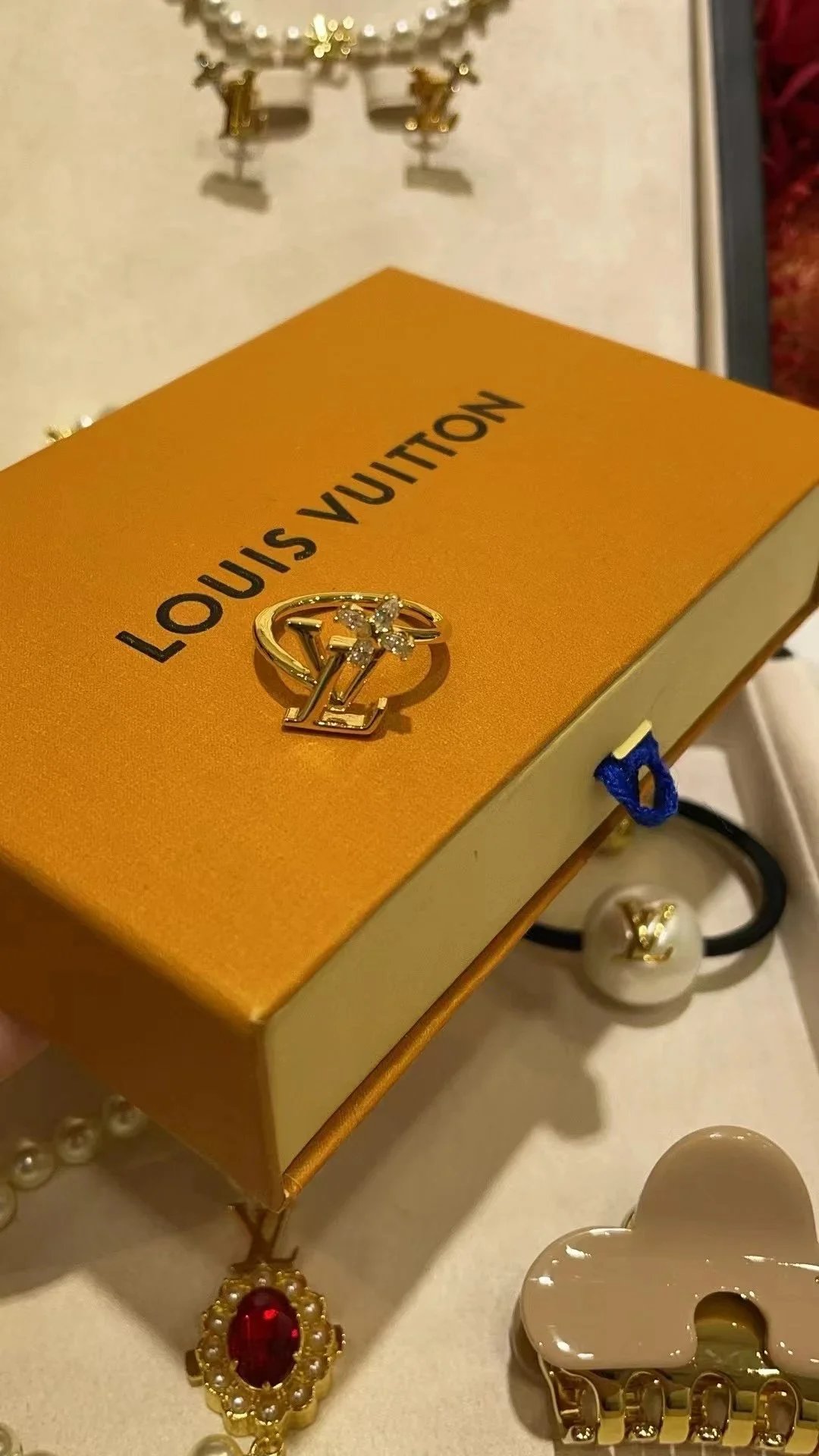 Louis Vuitton LV Flower Ring