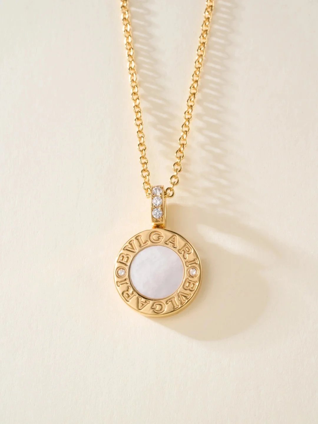 Bvlgari B.zero1 Disc Pendant Necklace Gold Black Onyx Jewelry - 2