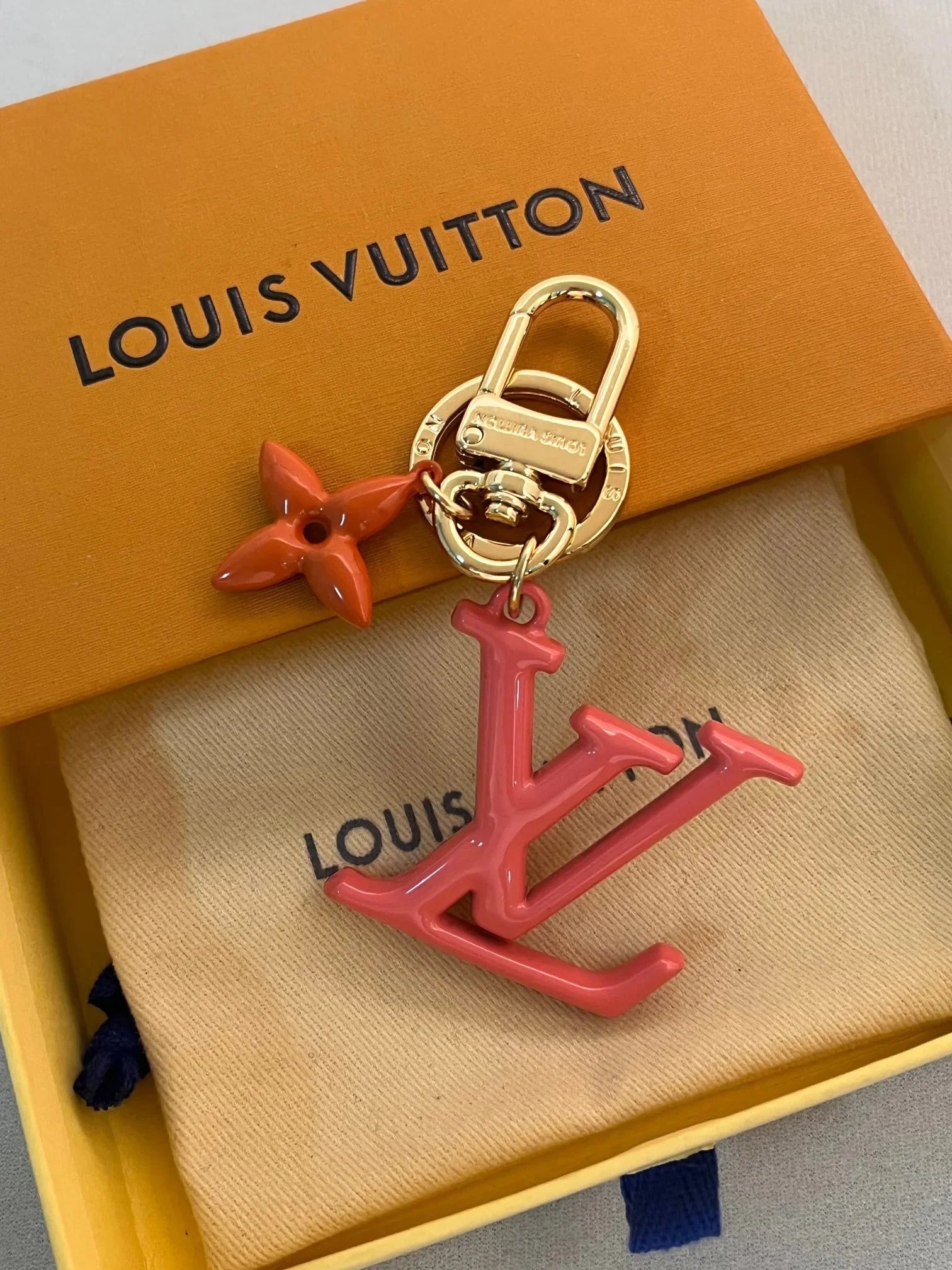 Louis Vuitton Vintage Fashion Keychain - 006848