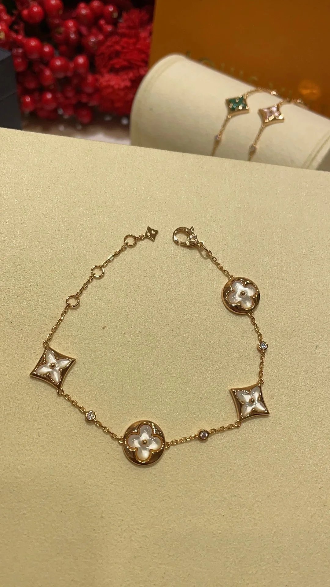Pearl Premium Fashion Bracelet - 006778