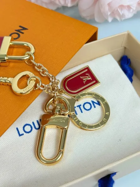 Louis Vuitton Lock & Key Charm Red Gold Accessories - 4