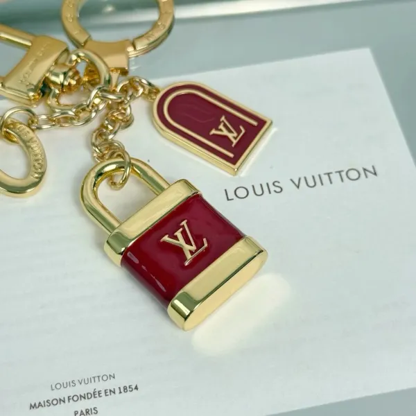 Louis Vuitton Lock & Key Charm Red Gold Accessories - 6
