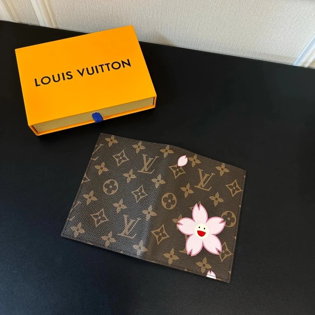 Louis Vuitton x Takashi Murakami Monogram Cherry Blossom Passport Cover - 007517
