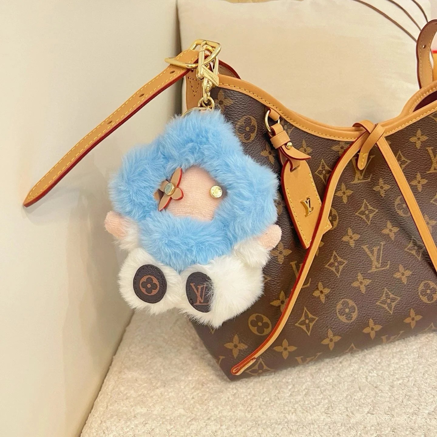 Louis Vuitton Plush Bag Charm - 006556