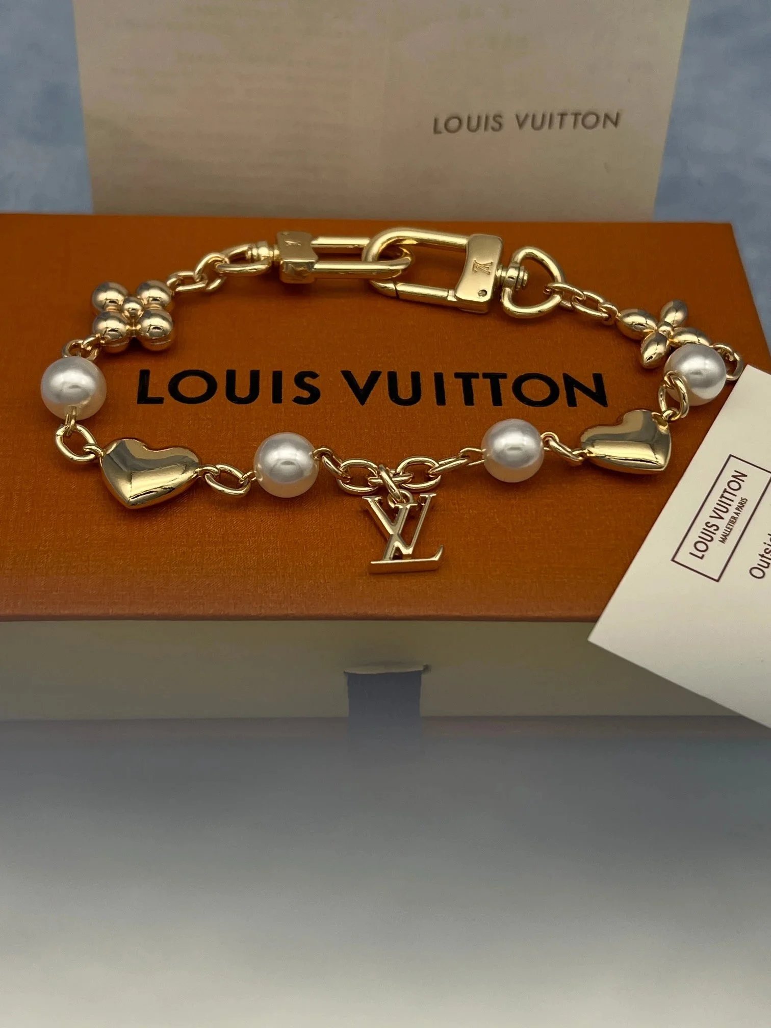 Louis Vuitton Pearl & Heart Charm Chain Necklace Gold Jewelry - 3