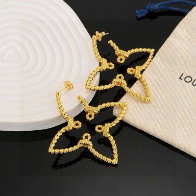 Louis Vuitton Twisted Rope Star Earrings