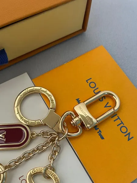 Louis Vuitton Monogram Lock Keychain Burgundy Gold Accessories - 6
