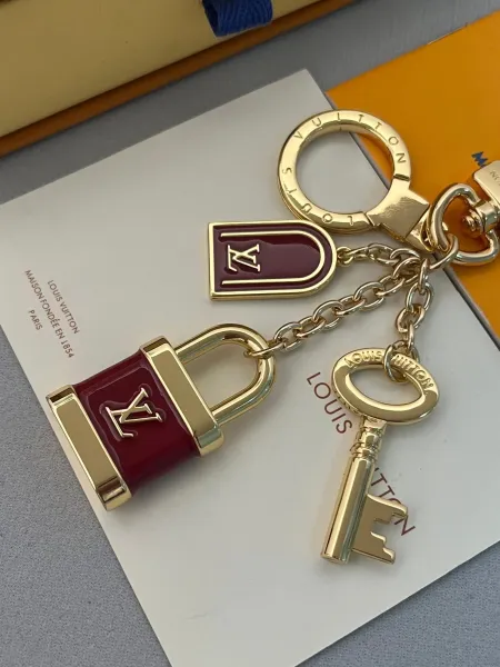 Louis Vuitton Monogram Lock Keychain Burgundy Gold Accessories - 5