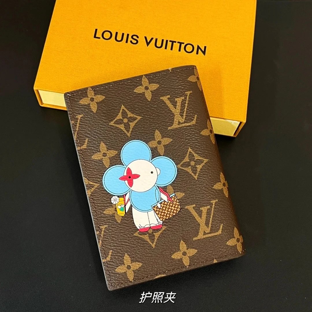 Louis Vuitton Monogram x Takashi Murakami Passport Holder Brown Wallets - 4