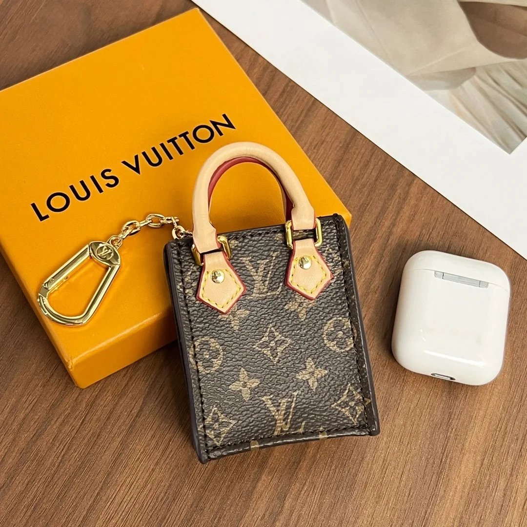 Louis Vuitton Quilted Shoulder Bag - 006537