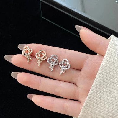 Knot Design Crystal Stud Earrings [2 styles]