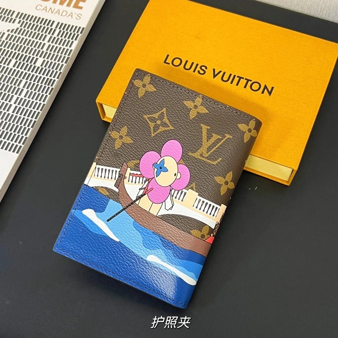 Louis Vuitton Monogram Vivienne Christmas Animation Passport Cover Collection - 007588