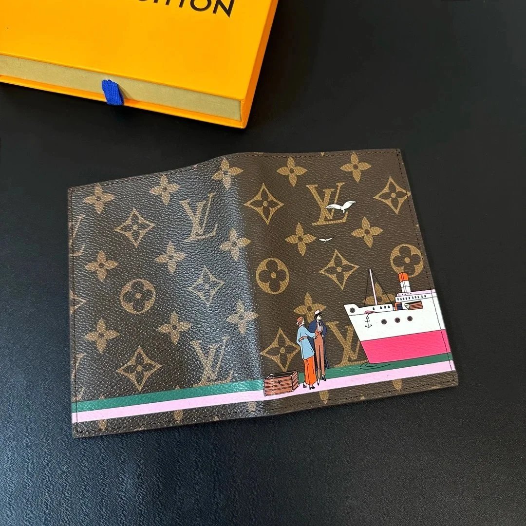 Louis Vuitton Christmas Animation Passport Cover - 007546