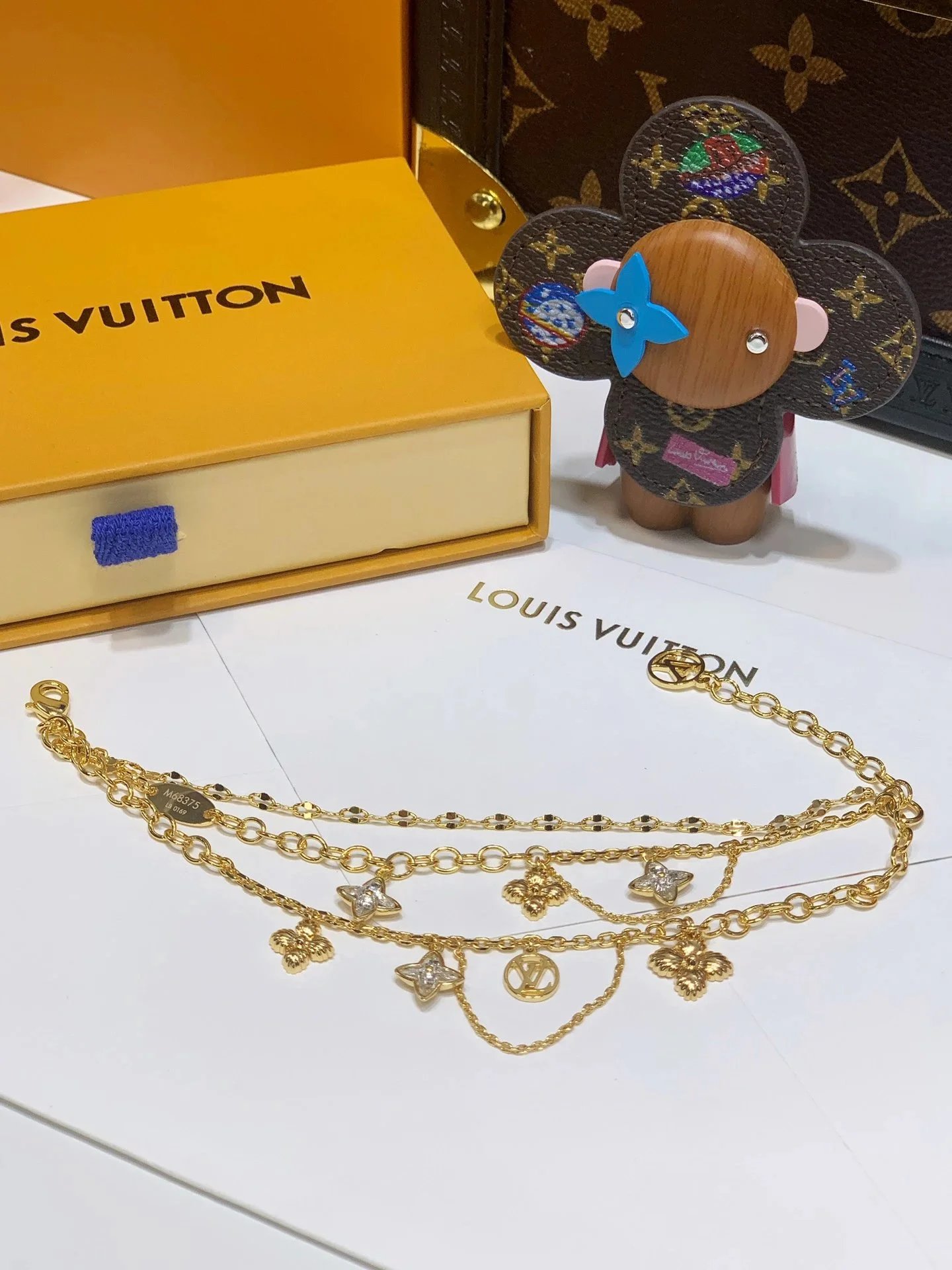 Crystal Soft Fashion Bracelet - 006727