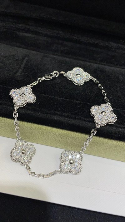 Van Cleef & Arpels Alhambra Bracelet