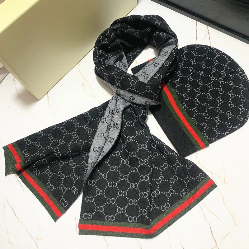 New Balance Beanie and Scarf Set Black / Gray Accessories product detail 11 in Litbuy spreadsheet finds